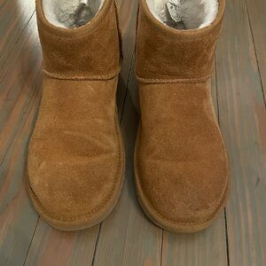 Koolaburra Tan Suede Boots